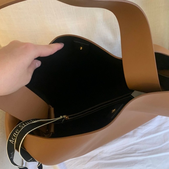 Brand new with tags Acne Studios Musubi Midi - Picture 3 of 6